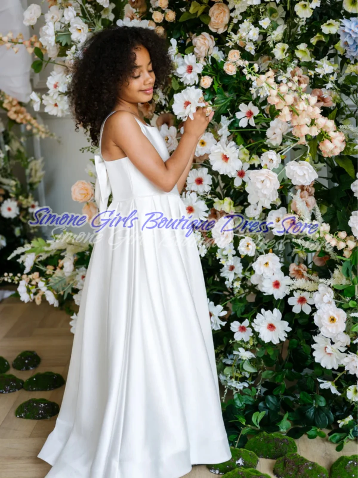 

Satin Bow Cute Sleeveless backless Flower Girl Dresses for Birthday party First Communion Wedding Ceremonies Holiday Celebration