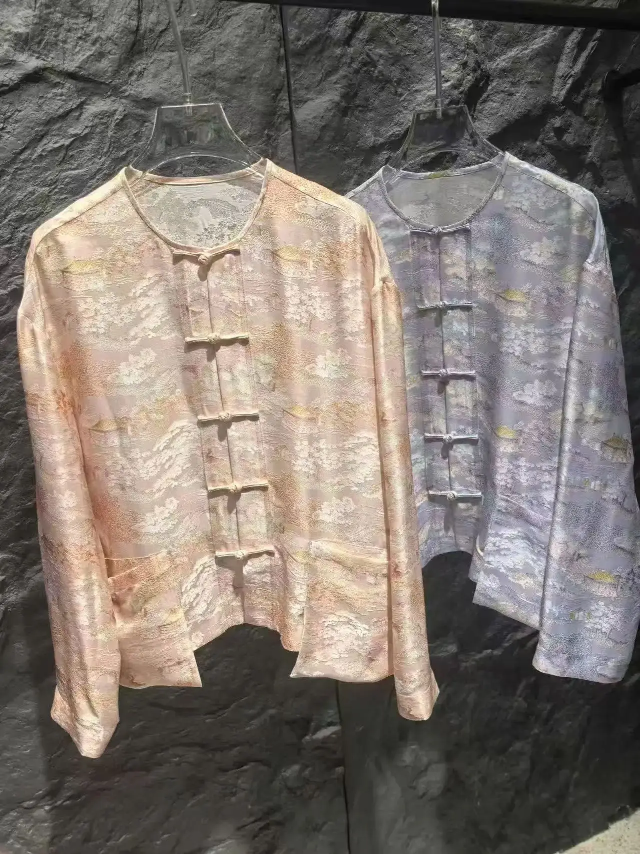 豪華な中国風のシルクジャケット（結び目付き）