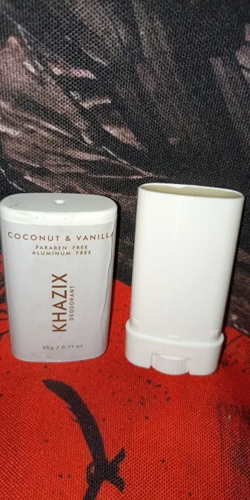 20G Universal Deodorant For Men And Women Provides All-Day Freshness Long-Lasting Freshness Scent High Endurance Aluminum-Free photo review