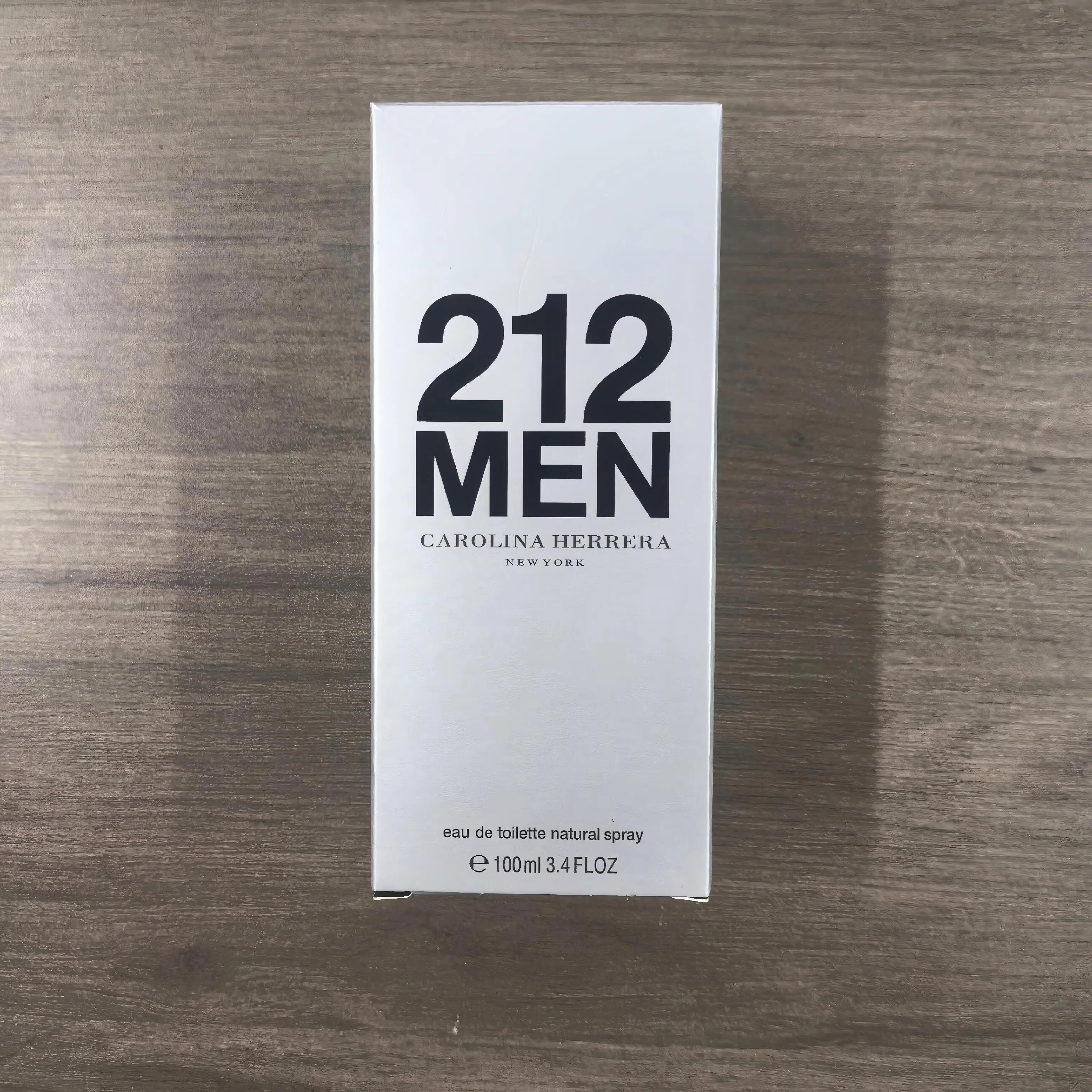 Carolina Herrera 212 Men 100ml Eau de Toilette Spray,Woody Floral Musk Fragrance ,Men's Perfume Gift Idea ,3.4 Fl. Oz view 6
