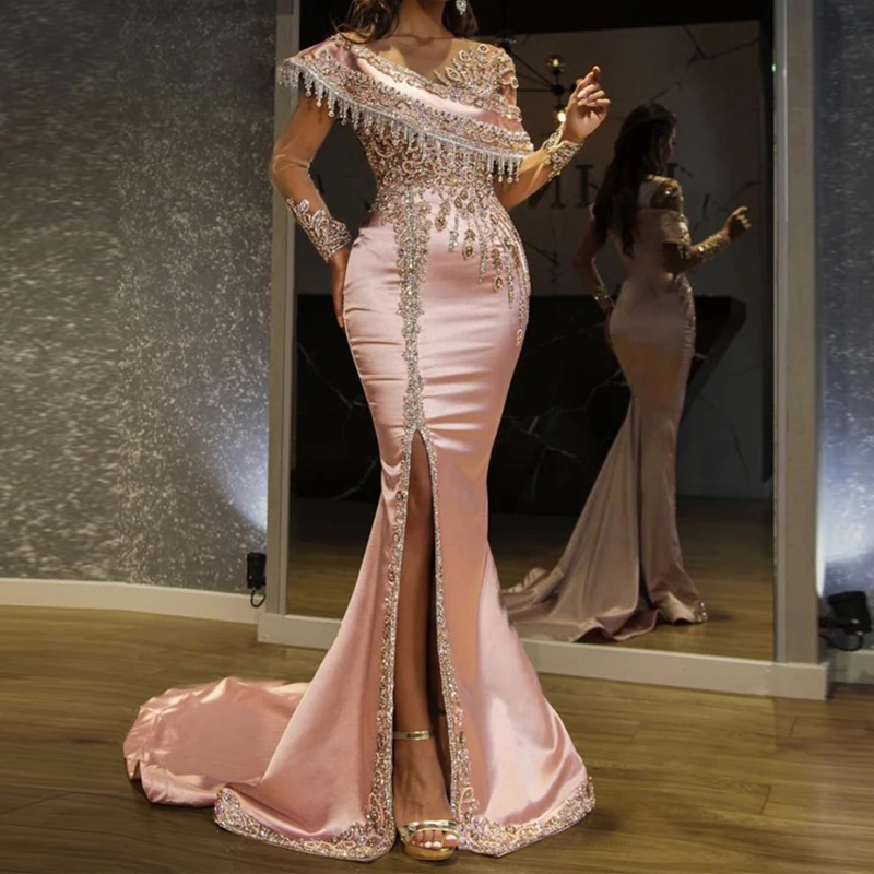 Luxurious Pink Crystal Sequined Satin Evening Dress Fringed Beaded Appliqué Ball Gown V-Neck Long Sleeve Slit Party Dress Vestid