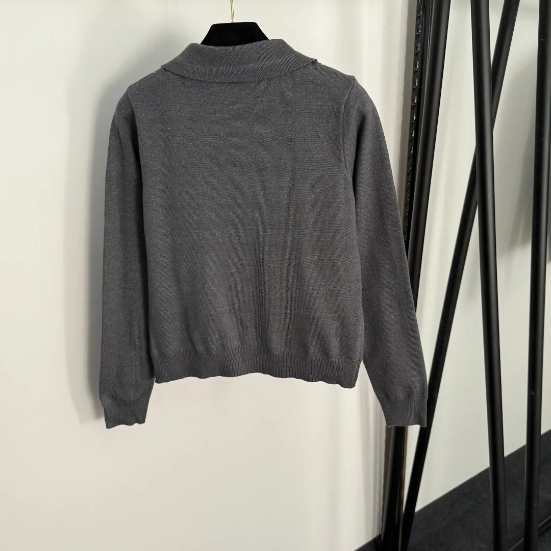 

2025 New Autumn and Winter Women's Diamond Plaid Logo Embroidered Polo Collar Long Sleeve Sweater Top Gray Brick Red Green