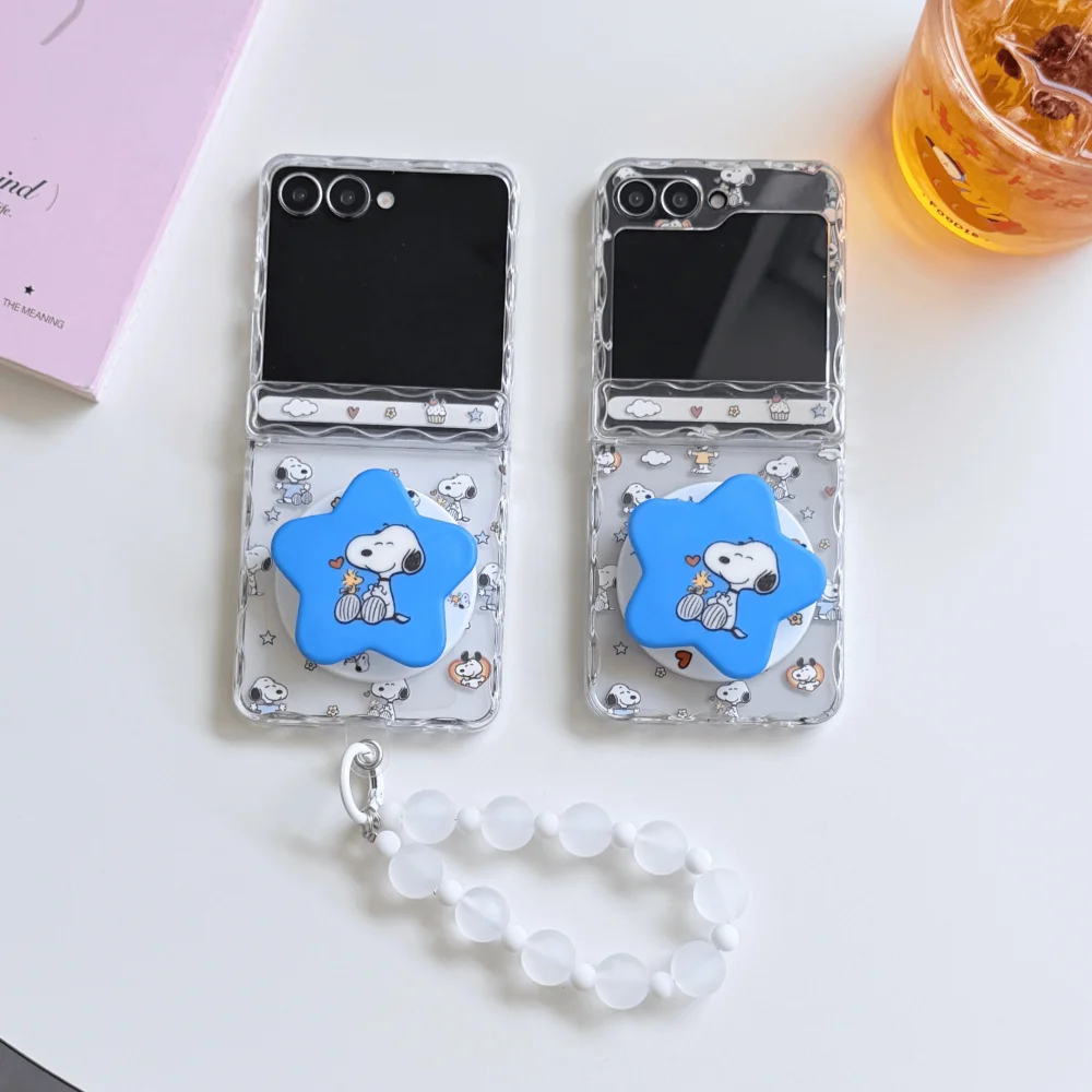 Cute Cartoon Snoopy Phone Case for Samsung Galaxy Z Flip8 7 6 5 Flip5 6 7fe Flip 7 6 Flip 6 Cover With Stand Chain Kawaii Cases
