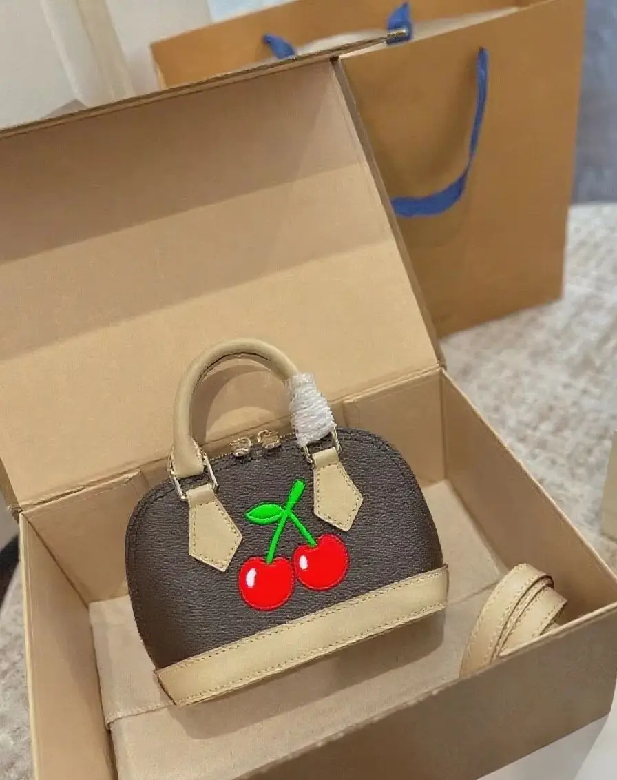 

2025 New Fashionable and Versatile High Quality Design with Exquisite and High Grade Feeling, Hungry Fashion Women's Bag HL70