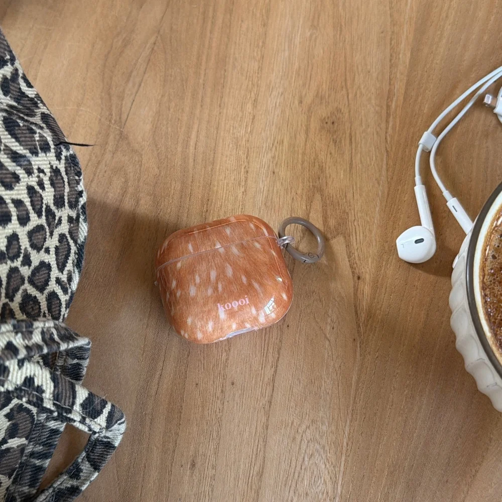 

Creative fashion deer spotted headphone protective case for AirPods 4 3 2 Pro 2 3 simple creative new shockproof protective case