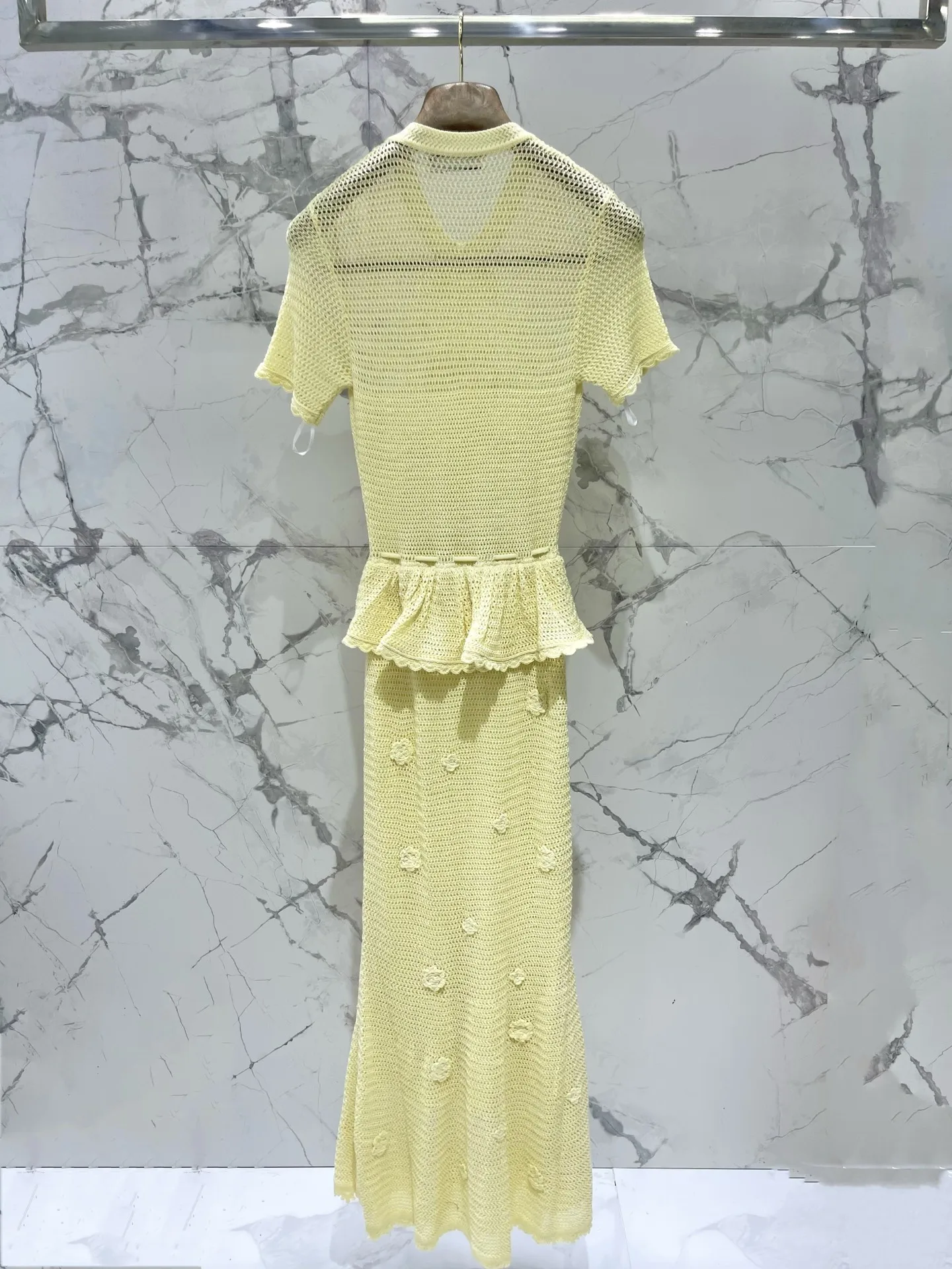 

2026 Early Spring Designer Dress Ruffled sleeves with Belt velvet Mid-Length A-line Button Slimming Half-Sleeved