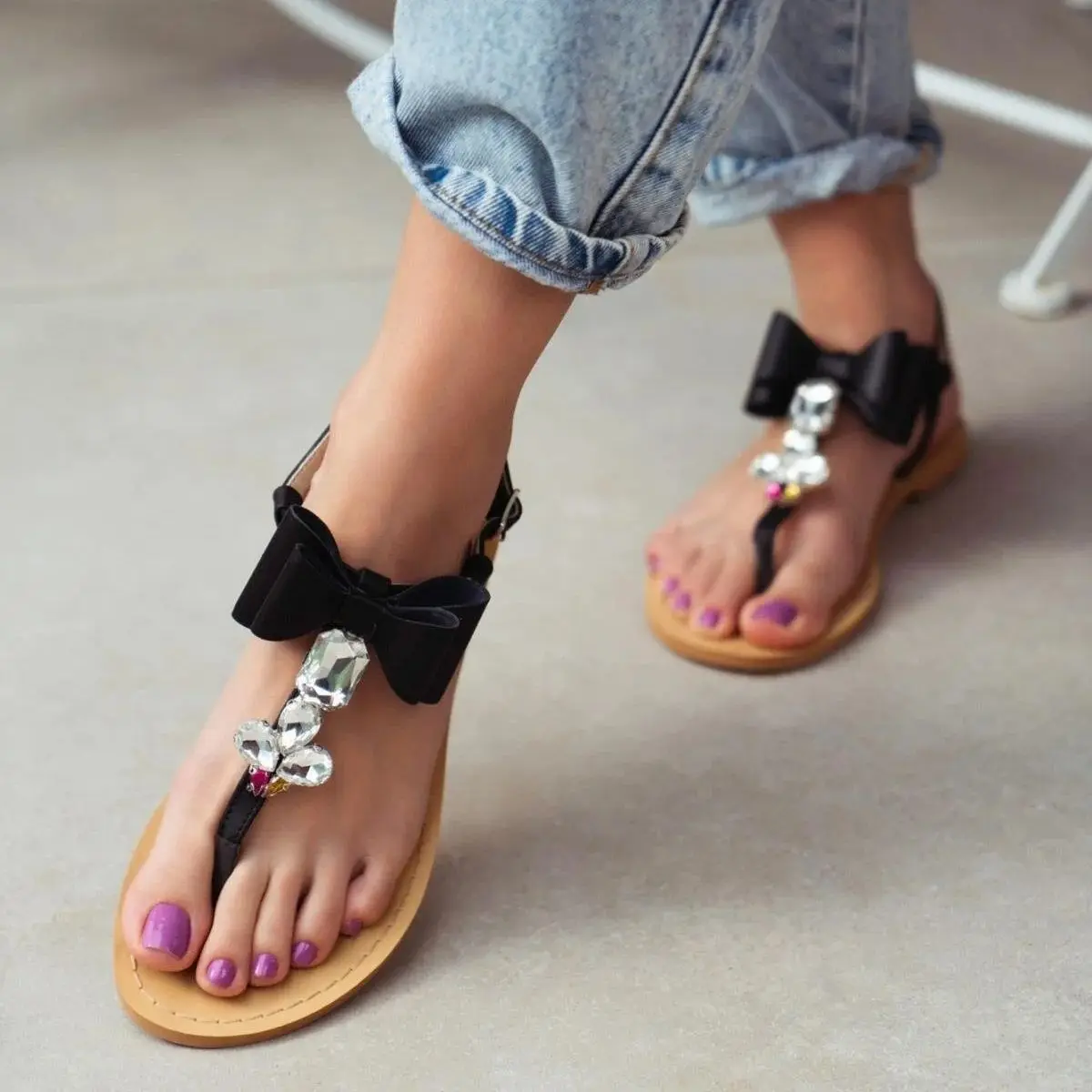 

2023 Women Bohemian beach Rhinestones Flip Flops sandals Crystal Diamond Flats Ankle Strap Decorative Fashion Open Toe sandals