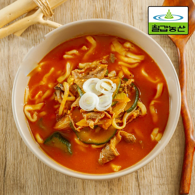 المعكرونة النيئة جانغ Kalguksu لمدة 6 حصص (المعكرونة النيئة + صلصة التوابل + حساء الزينة + الصلصة المجففة + مسحوق الفلفل الأحم