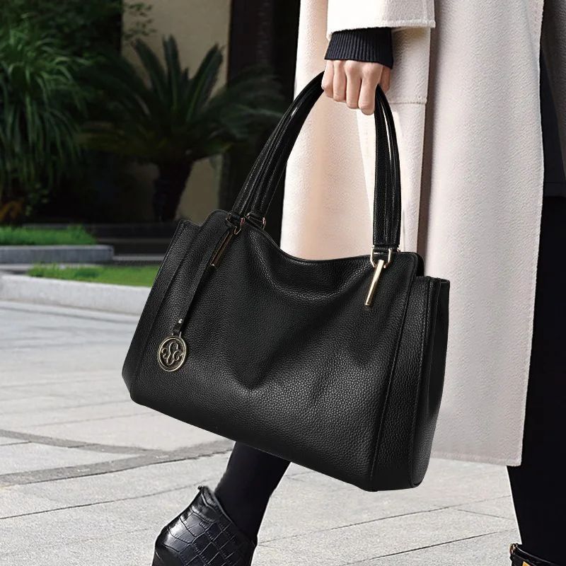 2023 New Commuter Genuine Leather Middle aged Mom's Bag Women's Bag Handheld Soft Leather One Shoulder Women's Bag