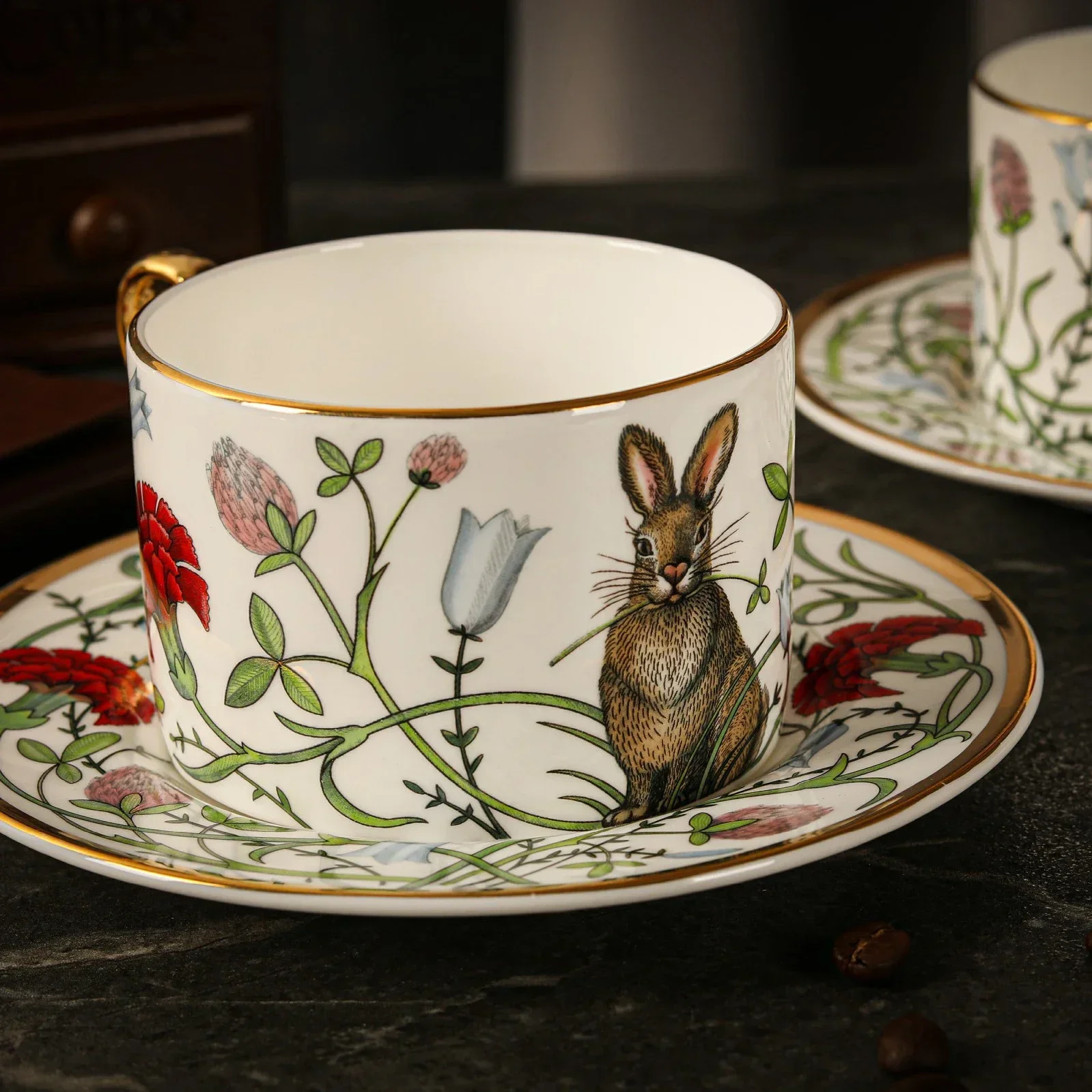 Russisches königliches Porzellan lomonosov Cartoon Kaninchen vergoldet Bone China Kaffeetasse und