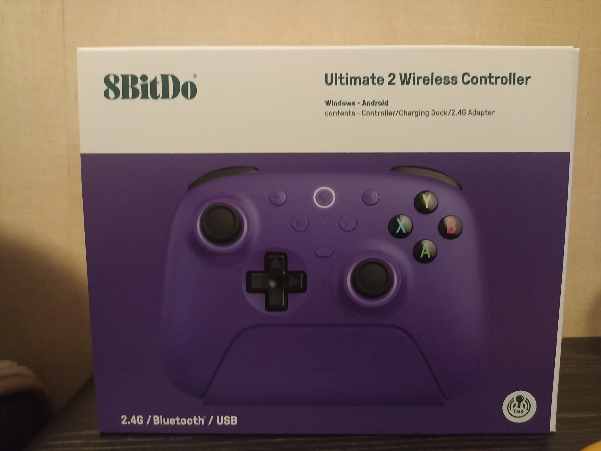 Controlador de Juego 8BitDo en color morado