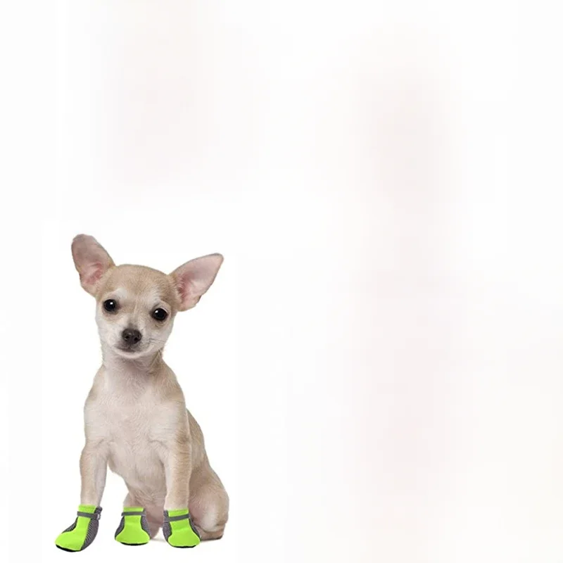 Chaussures pour chiens de compagnie, respirantes et imperméables, filet de marche en plein air, chaussures d'été douces pour animaux de compagnie, bottes réfléchissantes sûres de nuit pour petits et