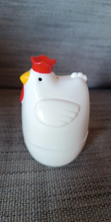 Lovely Chicken Shaped Egg Boiler Steamer 4 Eggs 1Egg Microwave Eggs Cooker Cooking Tool Kitchen Accessories Gadgets photo review