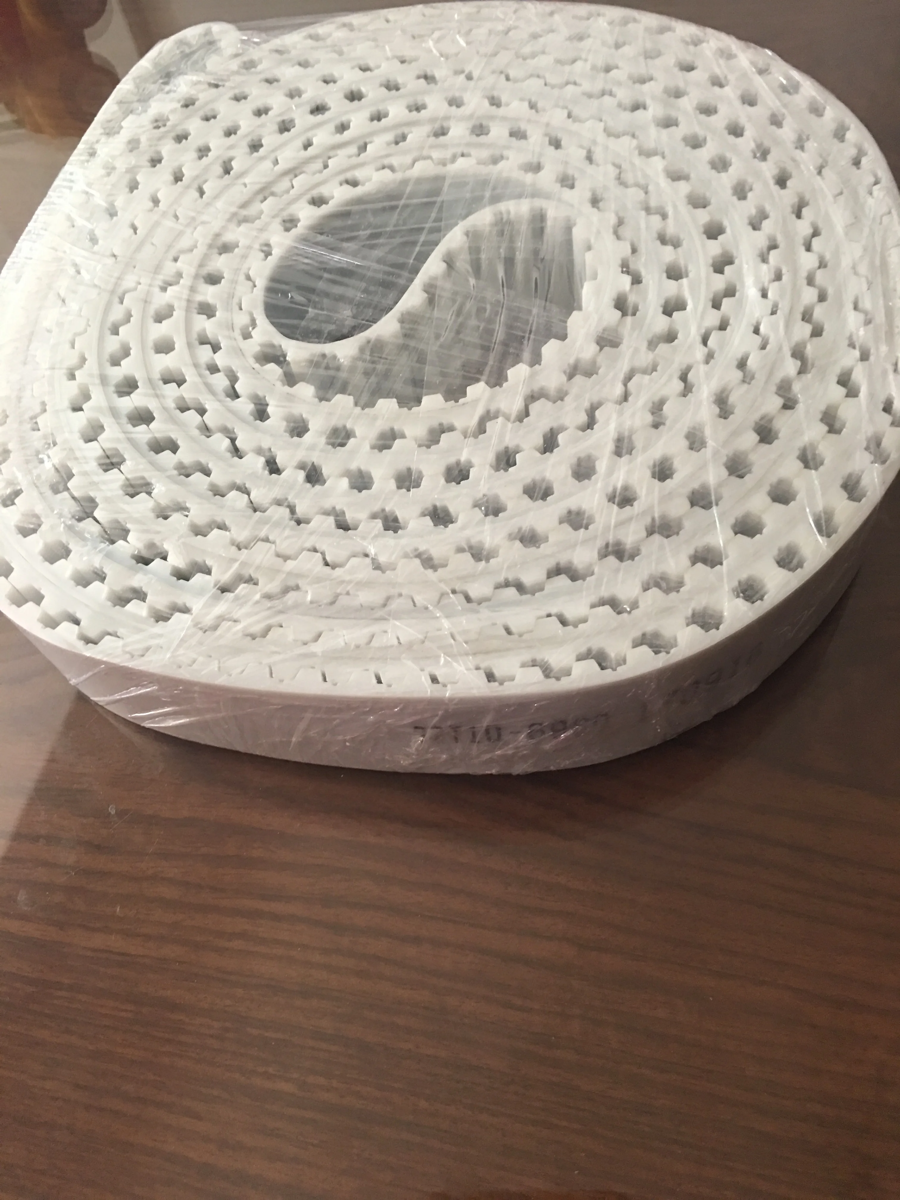 High quality customized 25mm width AT10 50 meters length closed loop timing belt