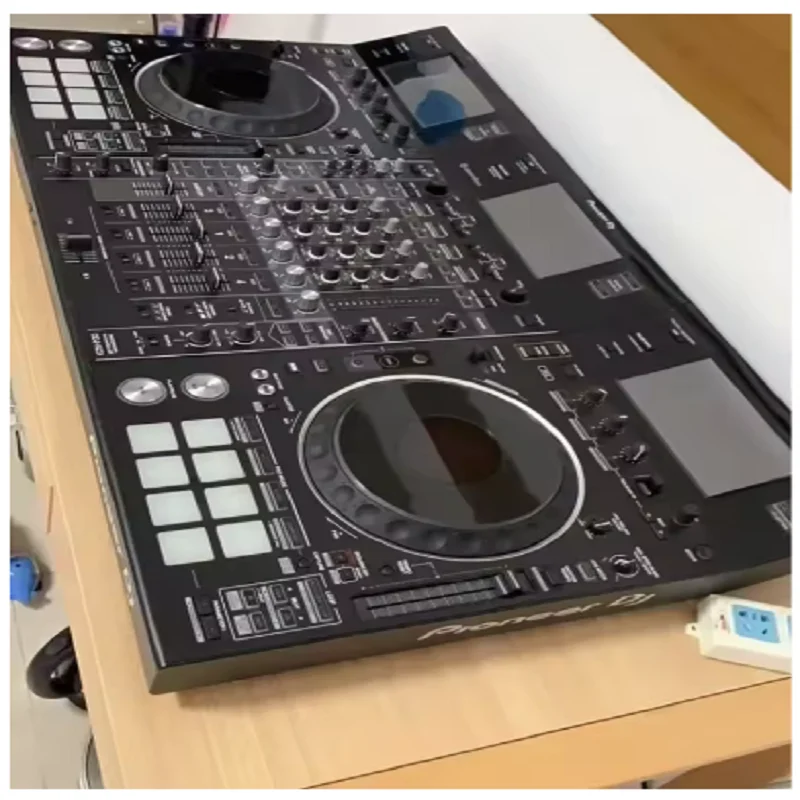 

СОВЕРШЕННО НОВЫЙ 4-канальный DJ контроллер Pioneer DDJ-RZX