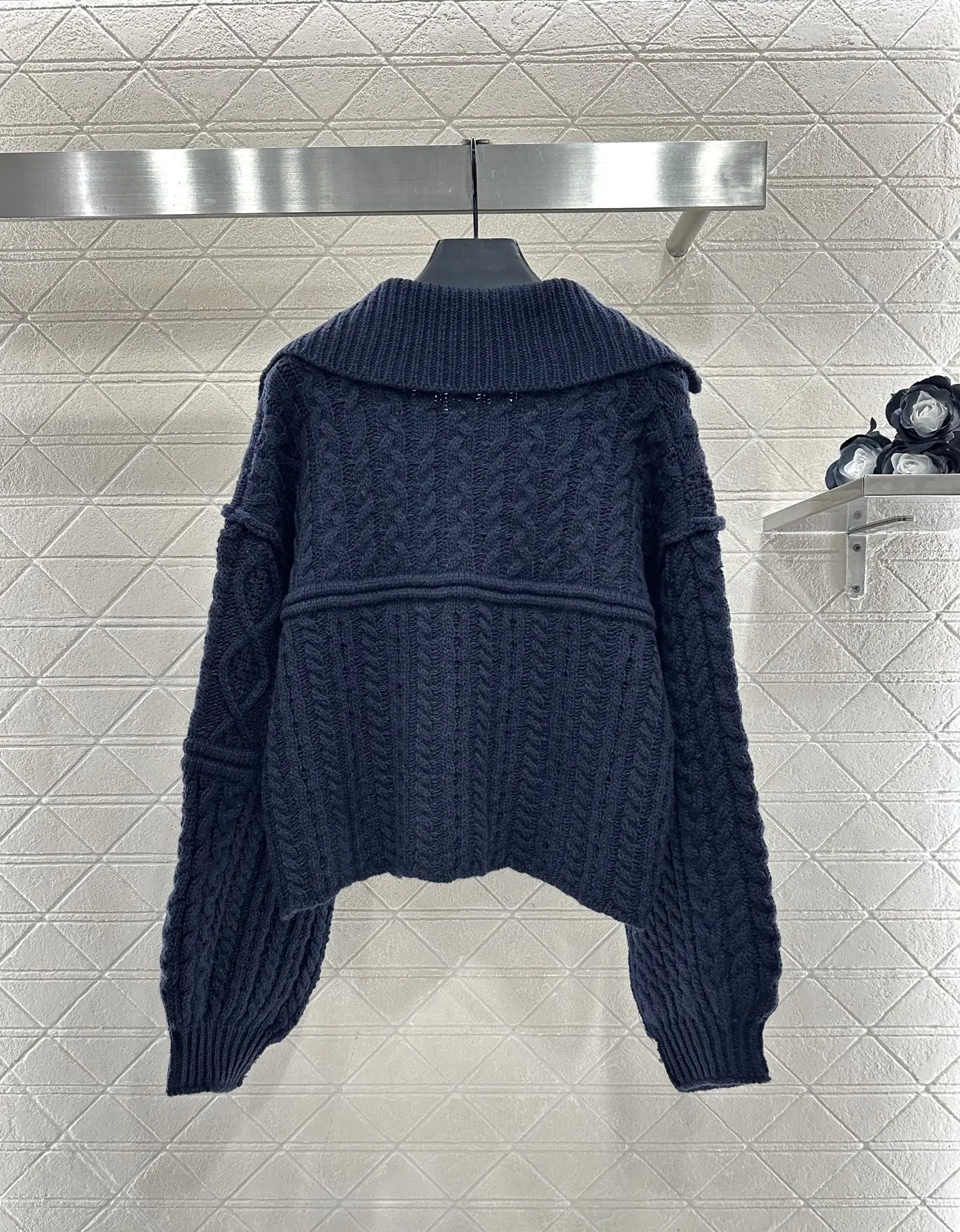 

Ранняя осень 2022, модная женская одежда, вязаная куртка, шерстяная пряжа с резьбой по подолу, вязаная куртка с ткаными лацканами и вышивкой