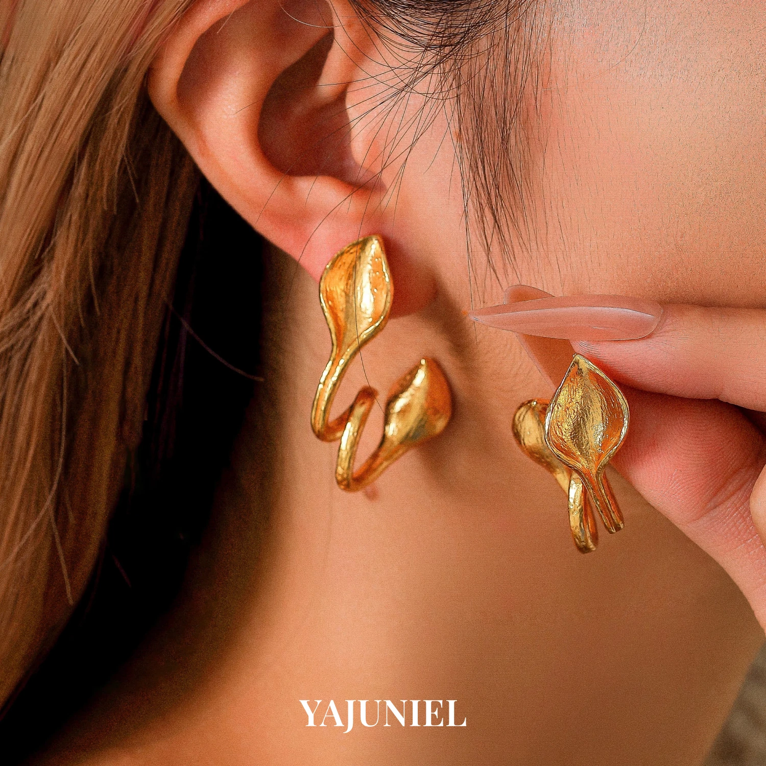 

YAJUNIEL Twisted Rope Chunky Hoop Earrings for Women 24K Gold & White Gold Plated Hypoallergenic Statement Earrings