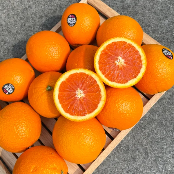 The meeting of orange and grapefruit! Caracara Orange