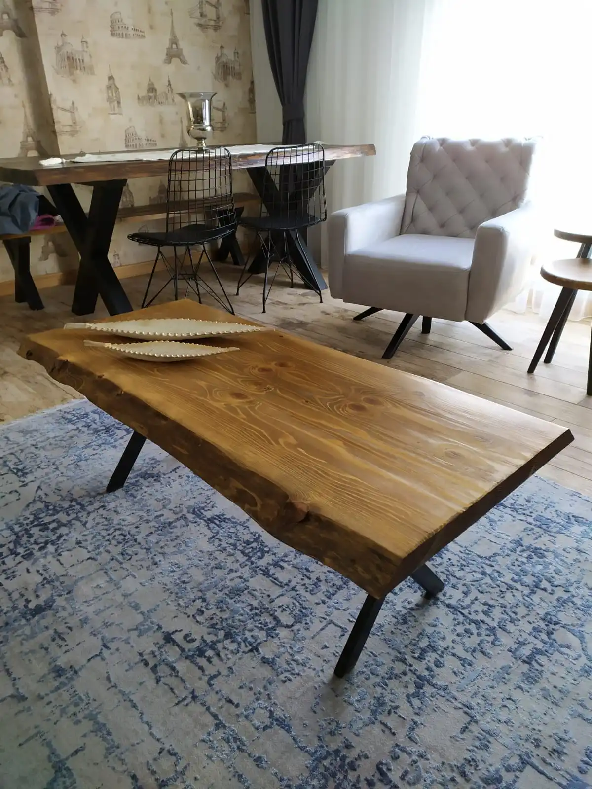 Mesa de centro de madera natural