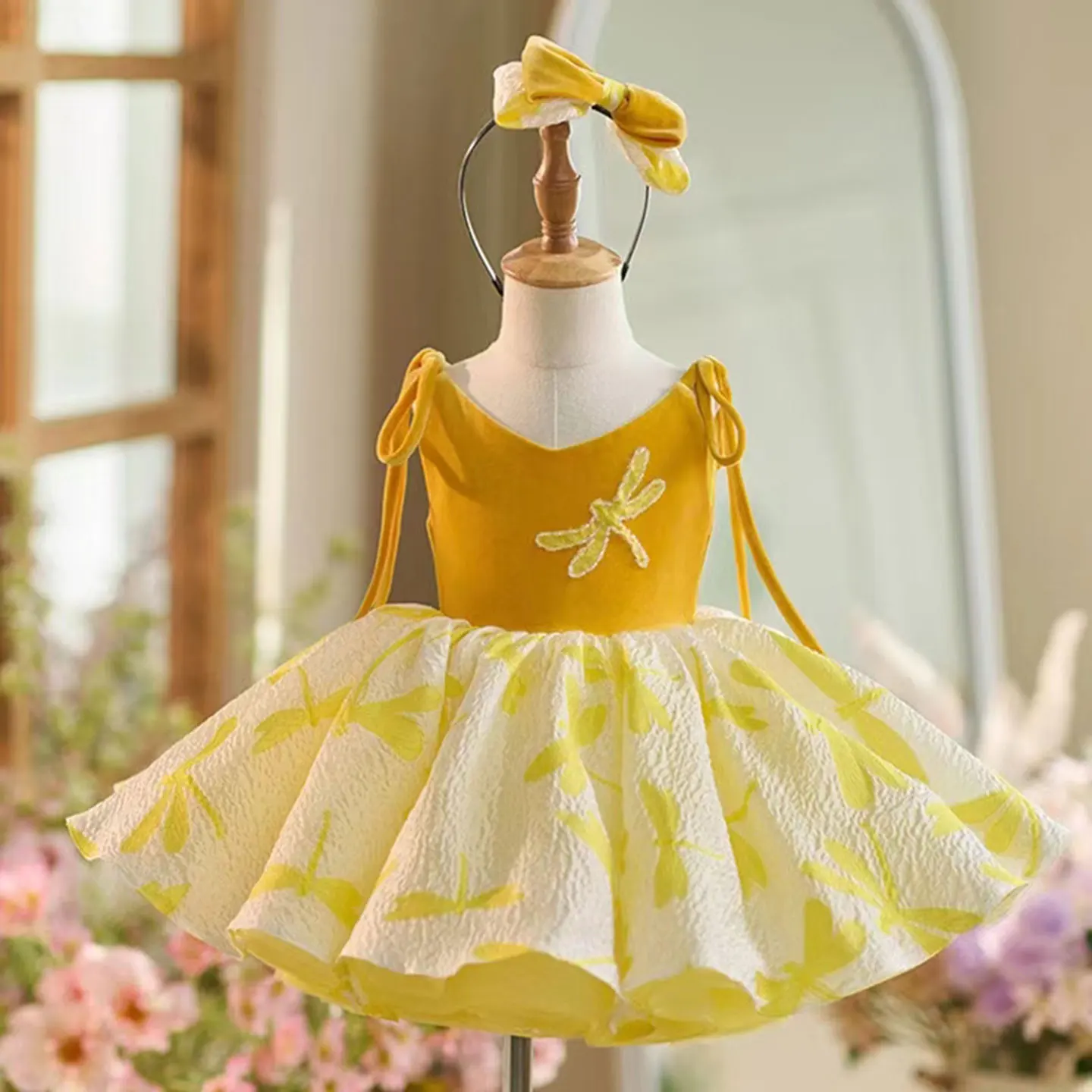 

Dreamy Vow J006 Charming Yellow Girl Dress Spaghetti Strap Patterned Tulle for Kids Party Spring Summer Knee Length Ball Gown