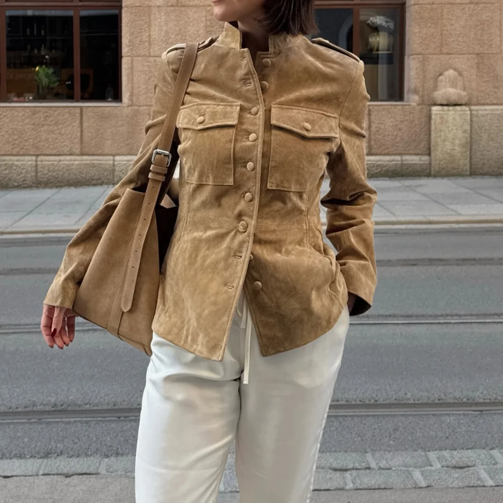 Womens Vintage Camel Suede Coat Button Front Multi Pocket Jacket Slim Fit Safari Style Chic Streetwear Autumn Winter Outerwear