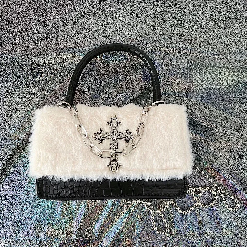 Xiuya y2k gotische Handtasche für Frauen weiche Plüsch Kreuz applikation Kette Umhängetasche heiße