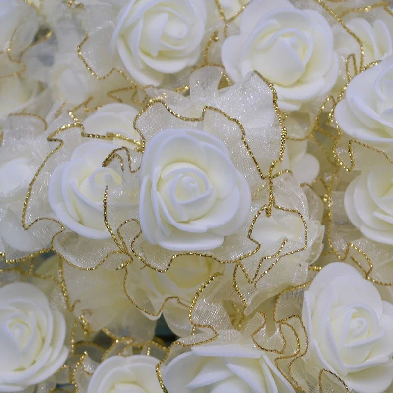 50 sztuk 4cm złote koronkowe białe róże sztuczne kwiaty róży DIY Scrapbooking rękodzieło akcesoria do prezentów wieniec dekoracje ślubne do domu — zdjęcie 2