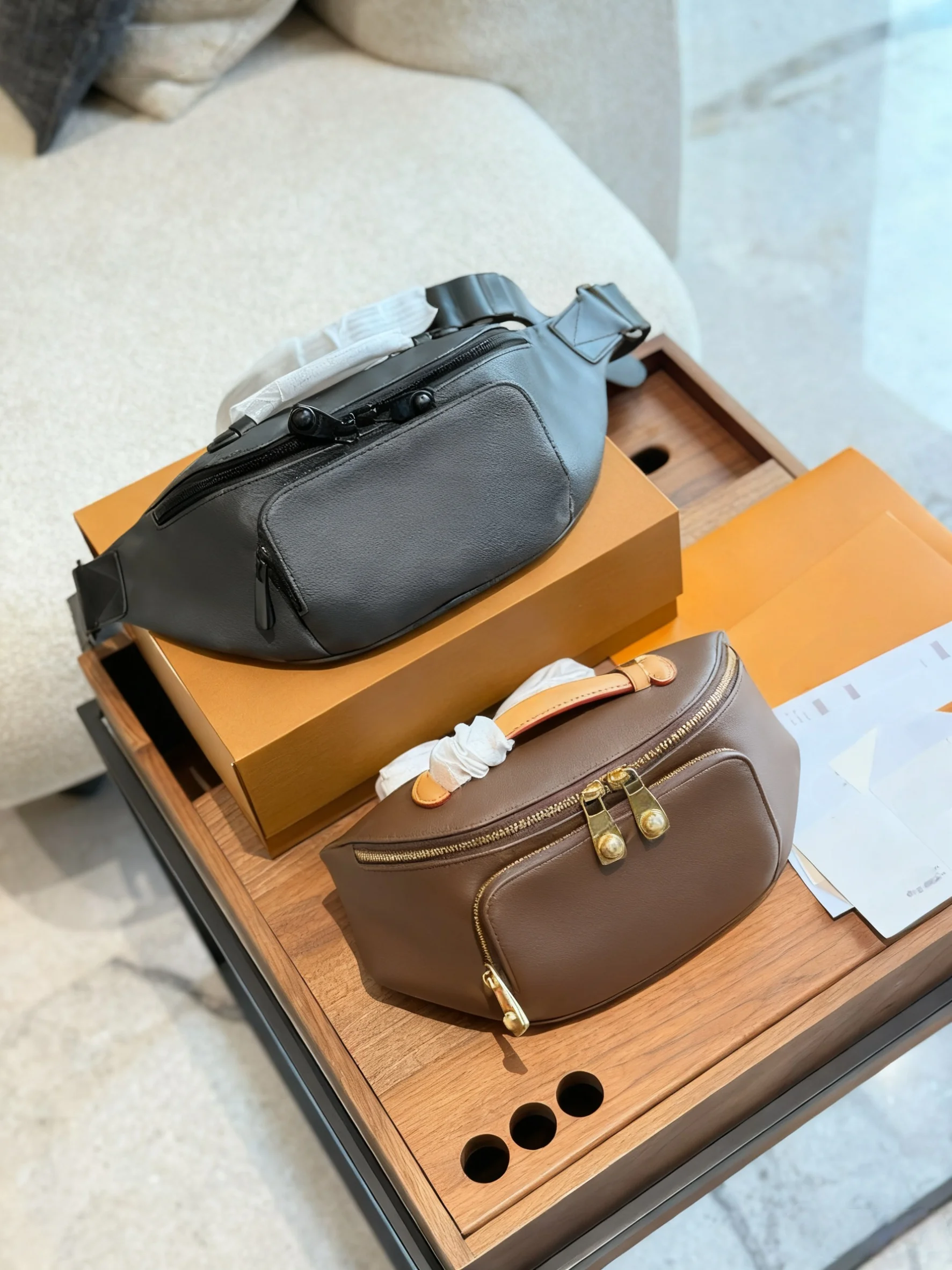 

2025 New Fashionable Versatile bags leather Portable can be carried on the shoulder no boxes