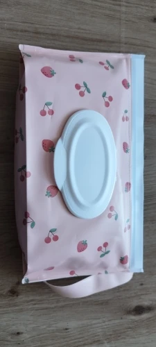 1PC EVA Baby Wet Wipe Pouch Portable Buckle Wipes Holder Case Flip Cover Snap-Strap Reusable Refillable Wet Wipe Bag Tissue Box photo review