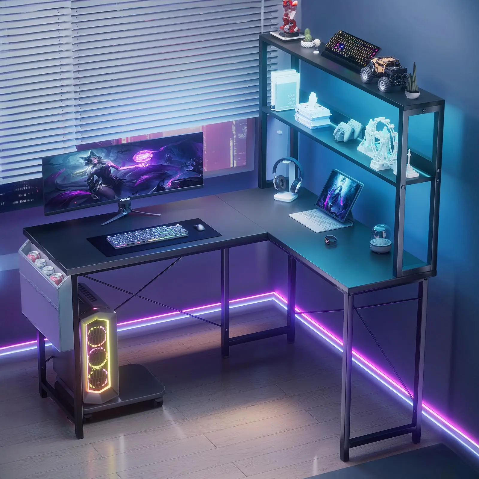 Scrivania da gaming a forma di L, lunga 148 cm, con luci LED RGB, tasche laterali, design pieghevole, colore nero, dimensioni 80x110x148 cm.