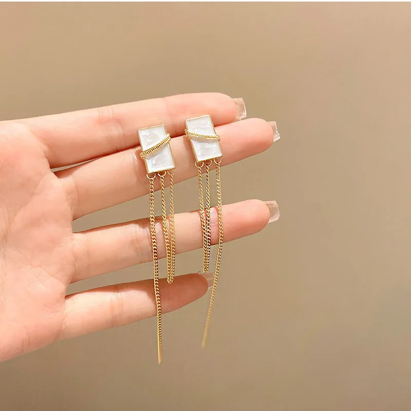 Exquisite Perlenmond-Asymmetrische Wassertropfen-Ohrringe für Frauen, Koreanische Mode Schmetterling Blumen Zirkon Ohrringe Hochzeitsschmuck – Detail 12