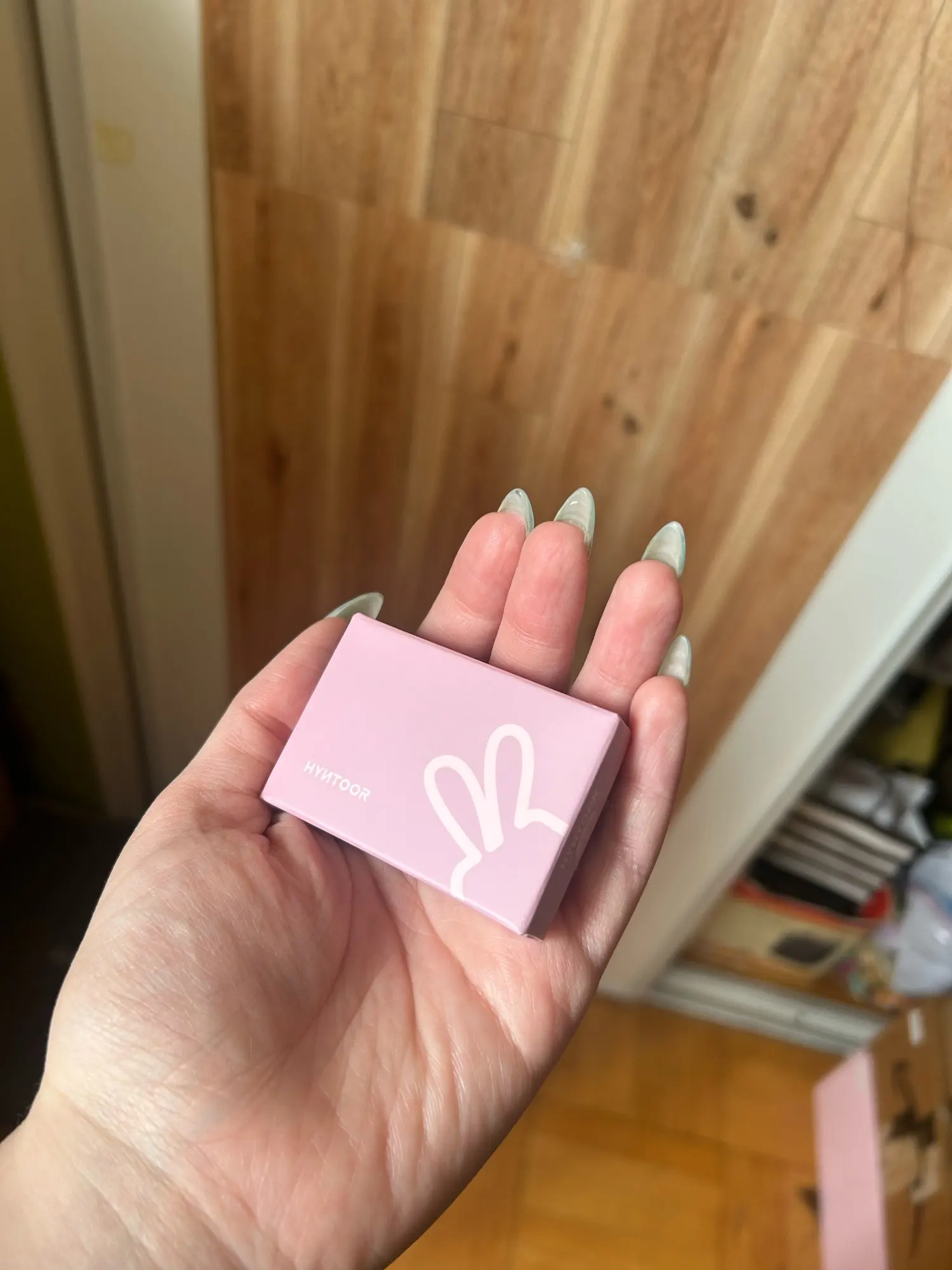 HYNTOOR Base Makeup Blush Cream Brightens Concealer Cream Brightens Shrinking and Expanding Facial Makeup photo review