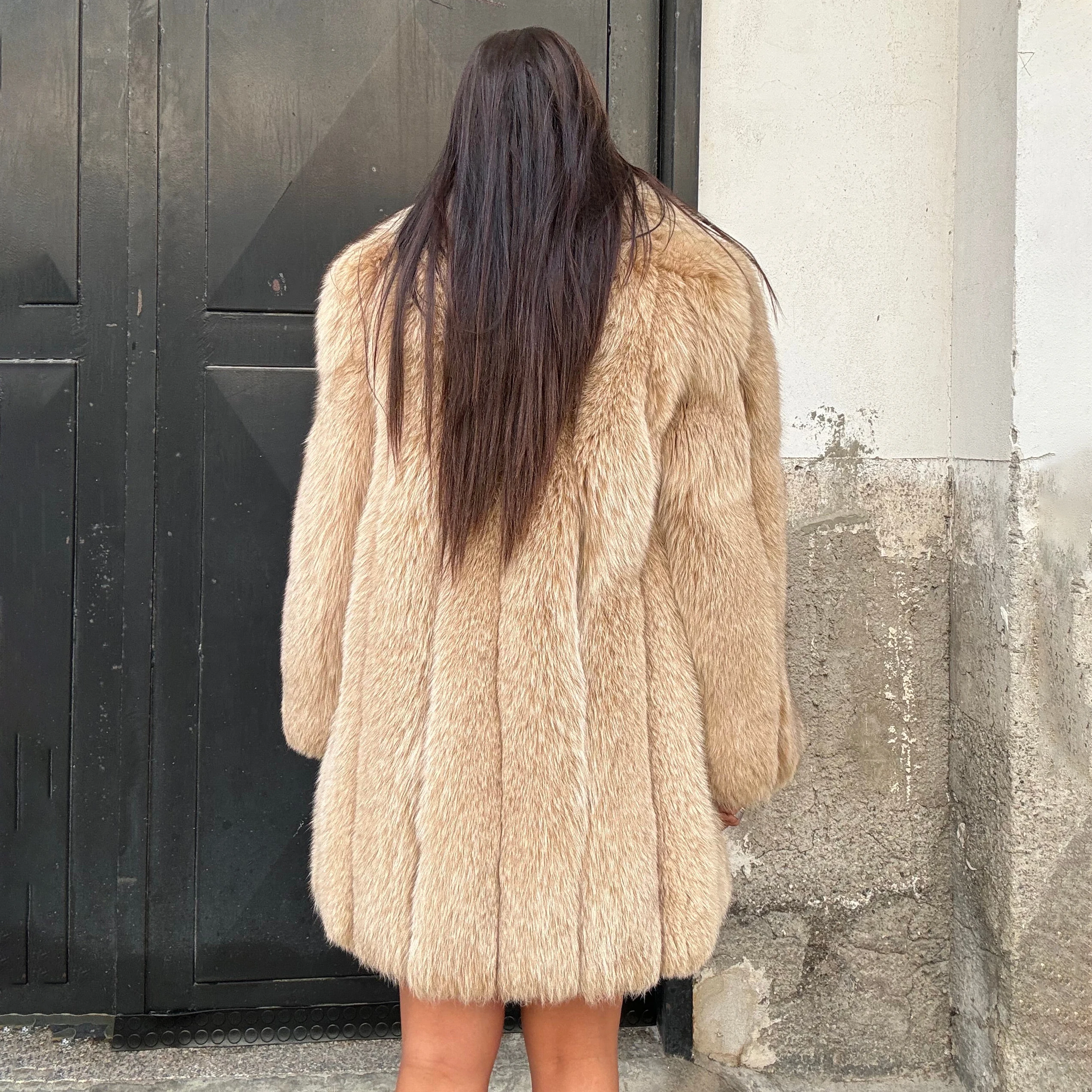 Cappotto lungo in vera pelliccia di volpe lunga 85 cm con grande colletto rovesciato Moda invernale di alta qualità Nuovo cappotto in vera pelliccia di volpe Capispalla di lusso da donna