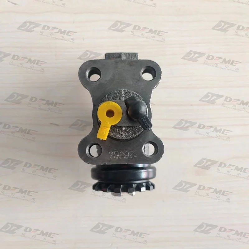 Jiangling Kaiyun brake cylinder New Jiangling Shunda National 3 brake cylinder front and rear cylinder large hole fixed brake cy