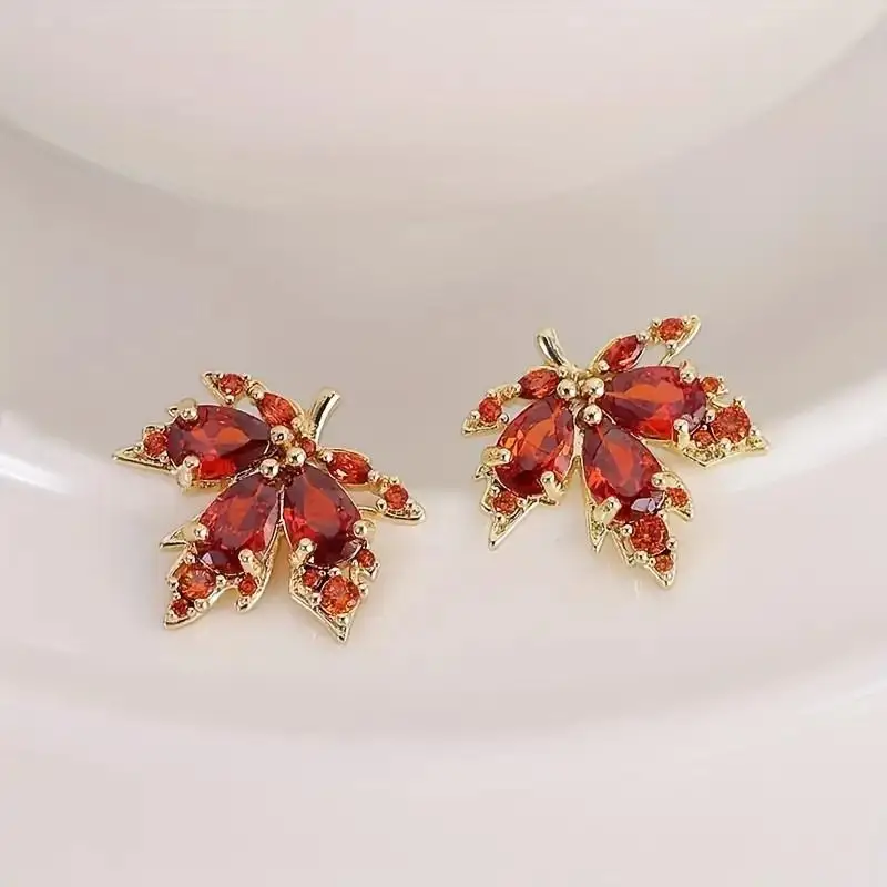 

1Pair Newly Designed Unique Red Maple Leaf Earrings for Women, Perfect for Everyday Wear And As Gifts for Girlfriends Or Mothers