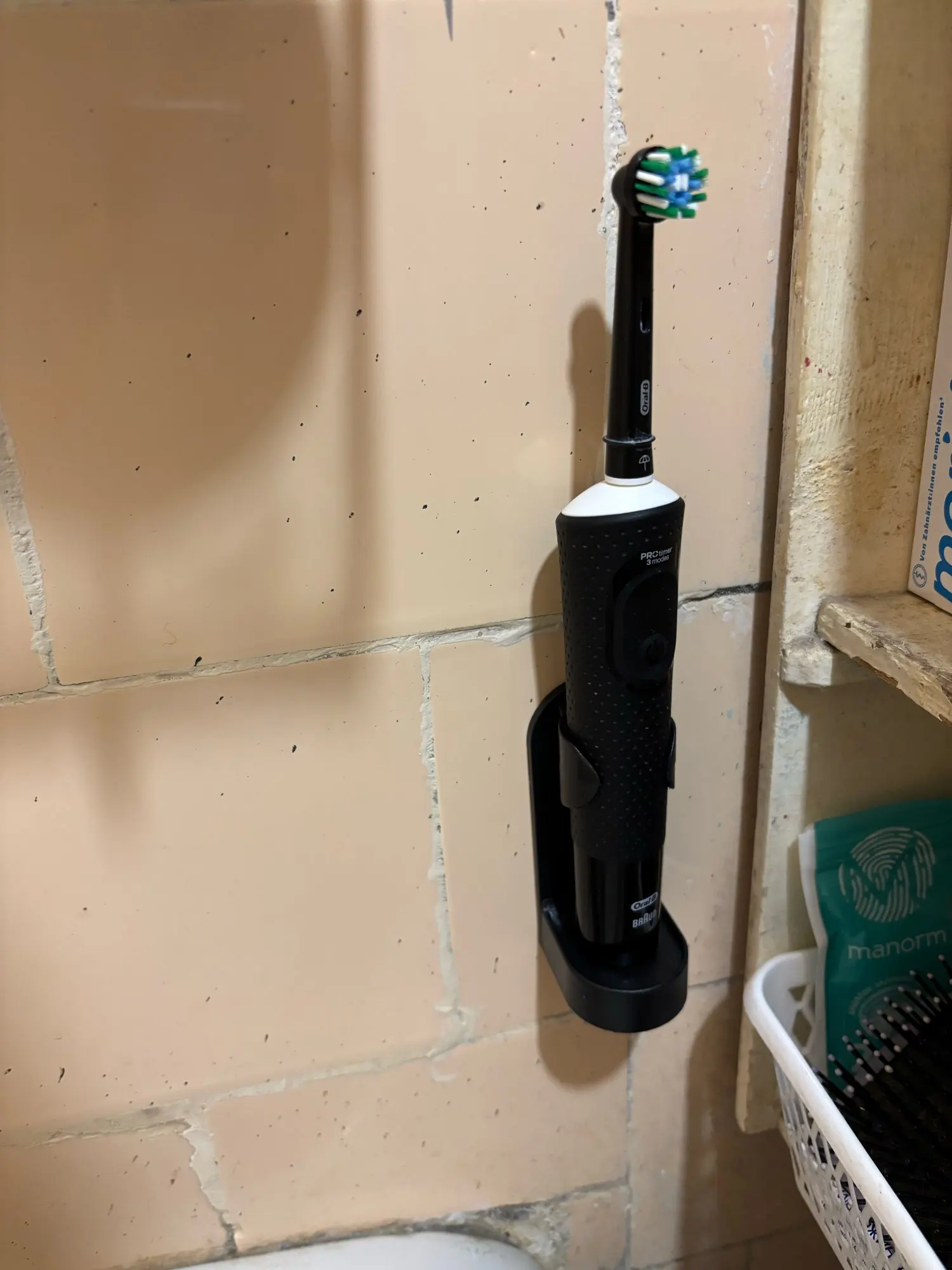 Wall-Mounted Electric Toothbrush Holder Plastic Tooth Brush Rack Razor Hook Storage Shelf Space Saving Home Bathroom Accessories photo review