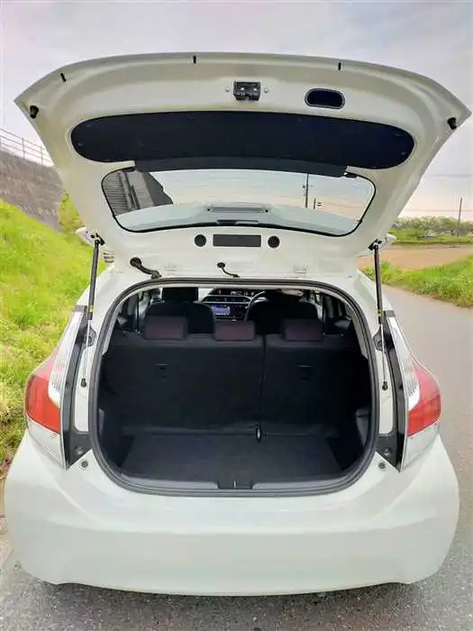 

2x Задние амортизаторы для Toyota Aqua, Toyota Prius c (NHP10) хэтчбек 2011-2022, газовые пружины-упоры для багажника, подъемные стойки