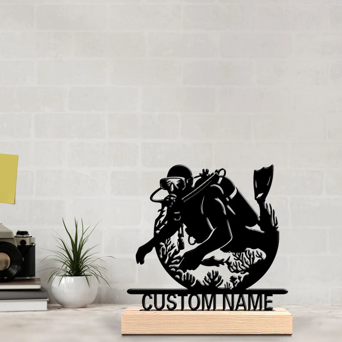 Custom Name Engraved Diver Metal Statue with Wooden Base&Text, Underwater Style Decor, Ideal Gift for Diving Lovers
