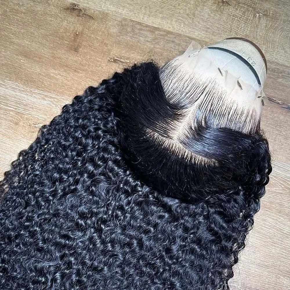 Kinky Curly Wave HD Прозрачный парик фронта шнурка 13x4 Бразильские человеческие волосы Предварительно выщипанные Натуральный черный вьющийся парик с волосами ребенка