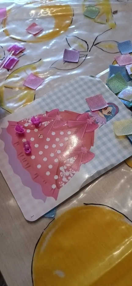 Puzzle Puncture Painting Card Boards Poke Sets For Kids Girls DIY Dress Up Princess Hedgehog Peacock Fabric Poking Art Craft photo review