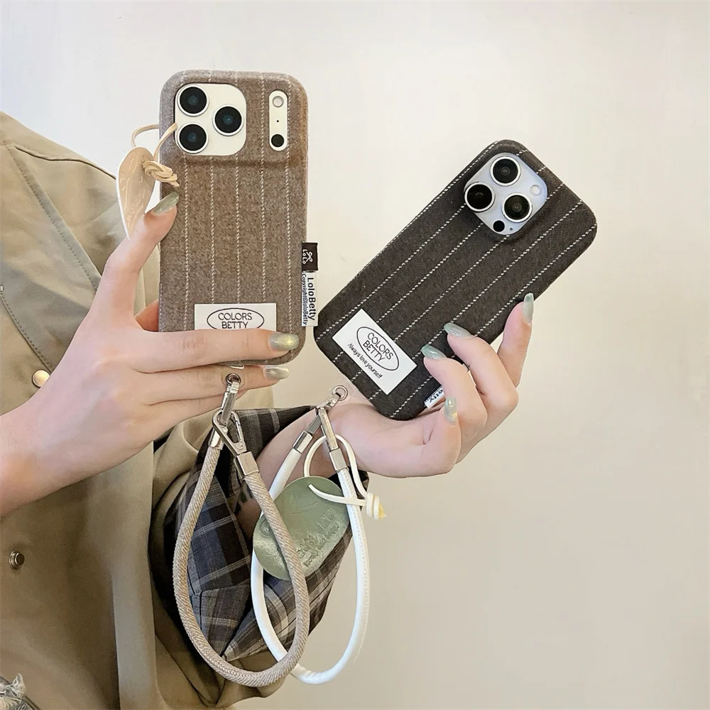 

Korea ISN simple striped plush phone case for iPhone 17 16 Pro 15 14 Pro Max 13 Cover with lanyard Fashion protection Funda Case