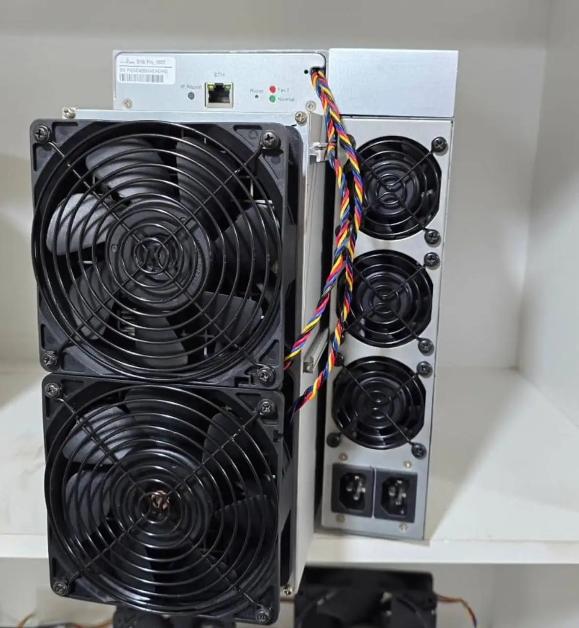 

Buy 3 get 2 free Bitmain Antminer T21 190TH/s 3610W Bitcoin Miner