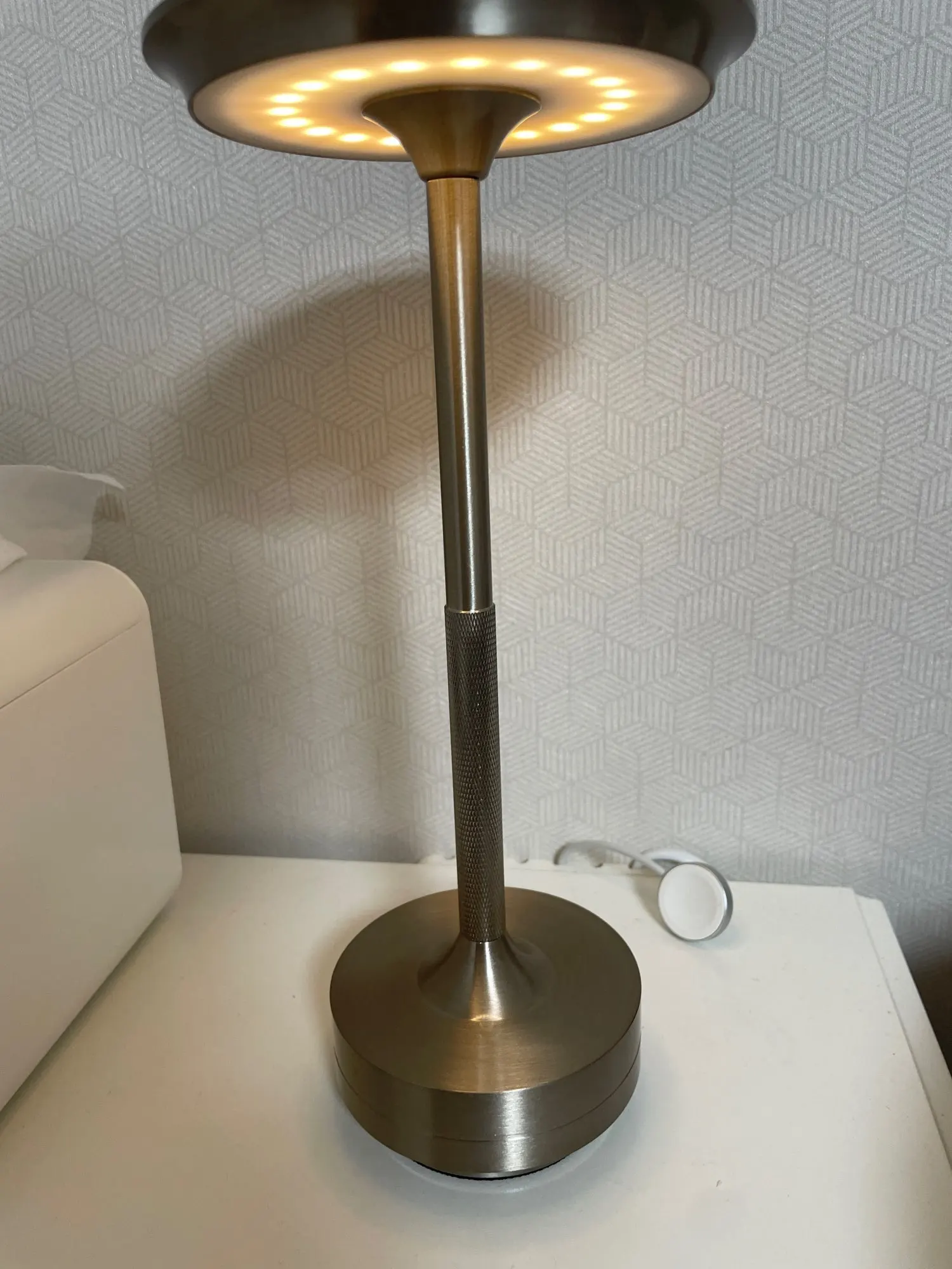 Dimmable Wireless Lamp