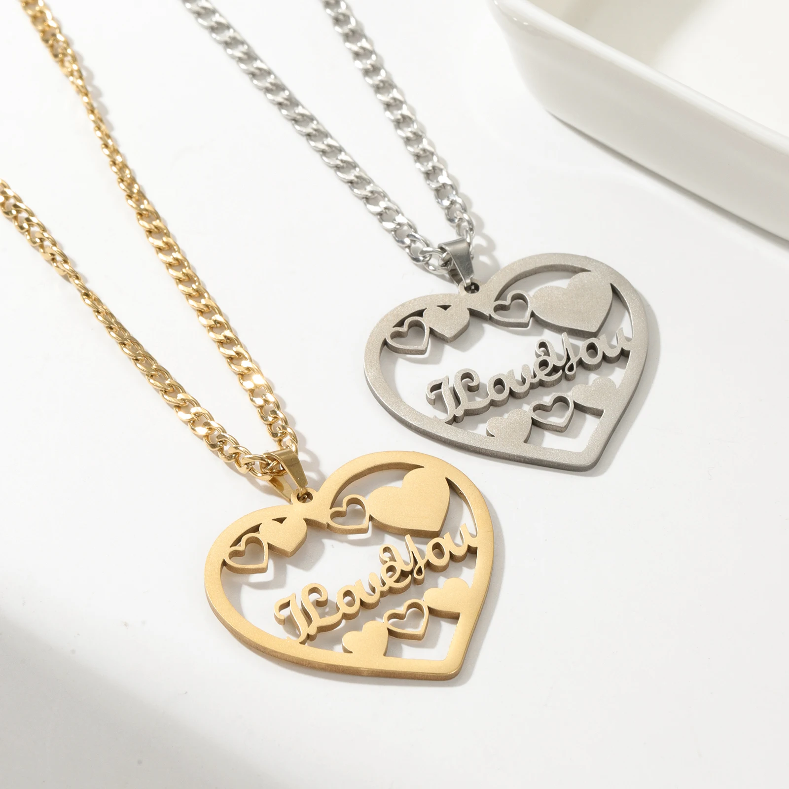 Personalized Hollow Out Heart Name Necklace Stainless Steel Custom Name Ladies Pendant Best Jewelry Holiday Gift For Women