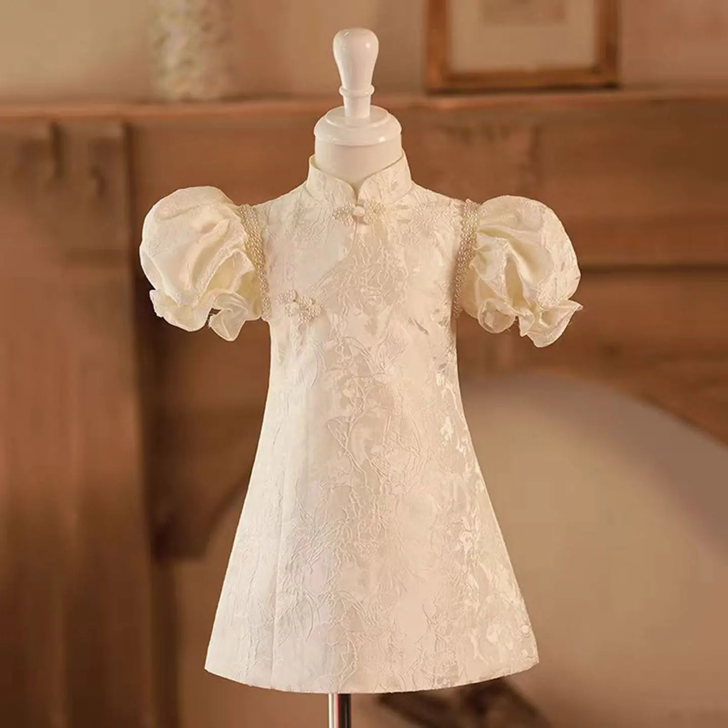 

Dreamy Vow D022 Beautiful Chinese Style Neck Embroidered Pearled Flower Girl Dress Wedding Birthday Evening Party Spring Prom