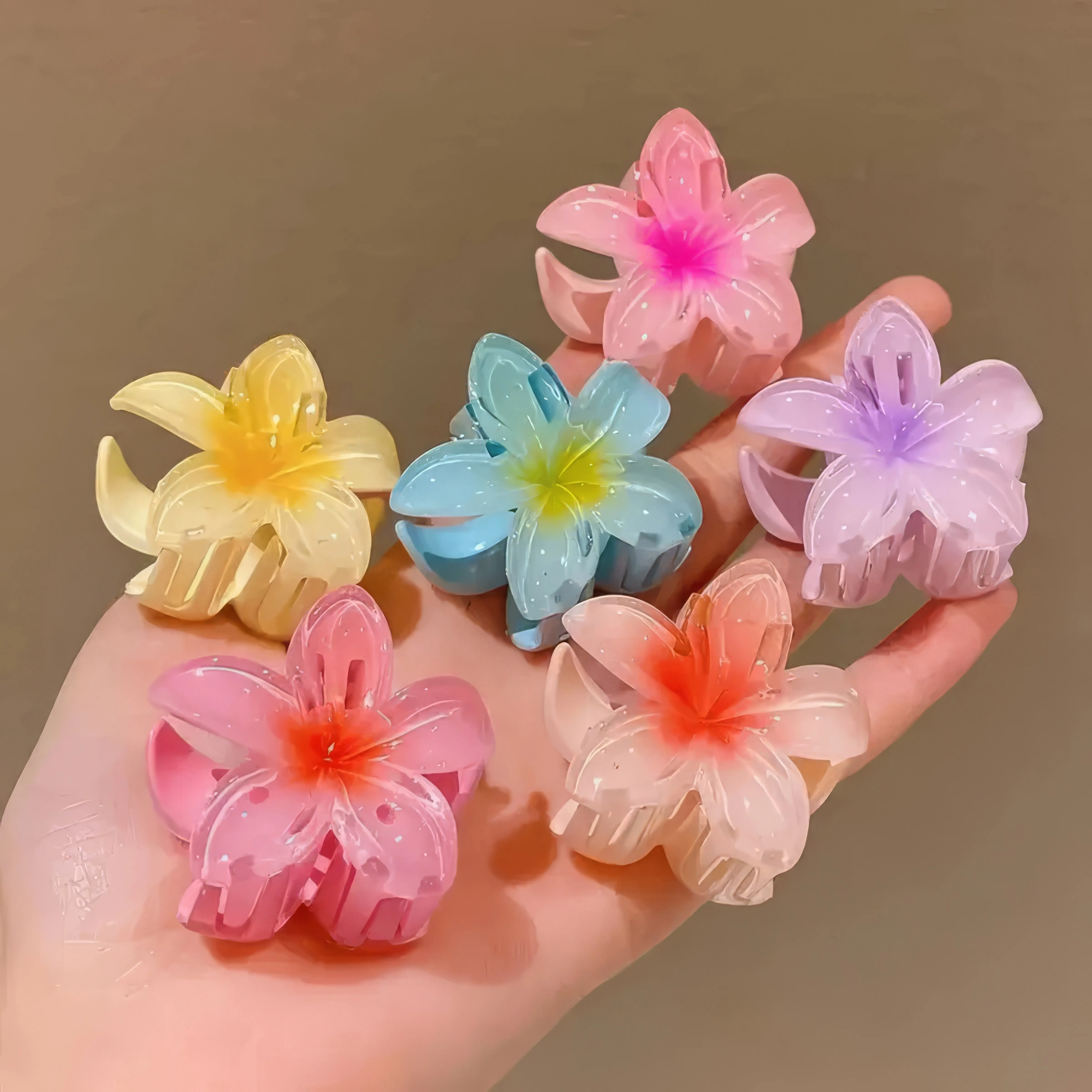 6 Random Egg Flower Hair Clips, Elegant and Sweet, Suitable 