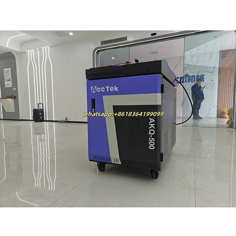 Pulitore laser per rimozione ruggine laser a fibra a impulsi 300w 1000w 500w Macchina per la pulizia della rimozione della ruggine laser per metallo