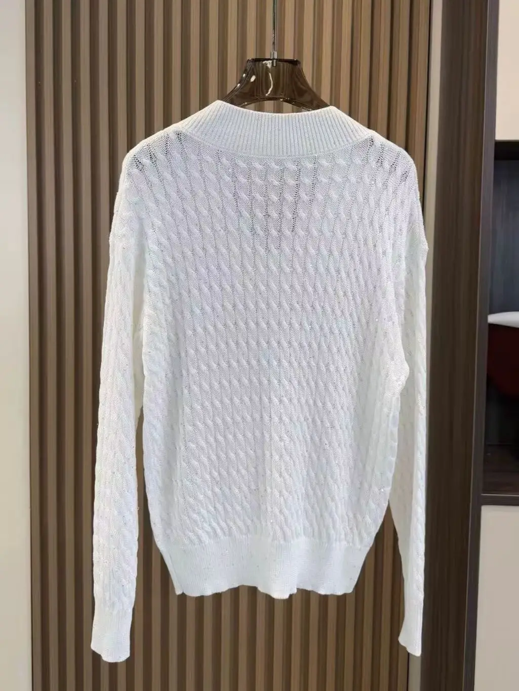 Elegant V-neck sequined twisted knit sweater