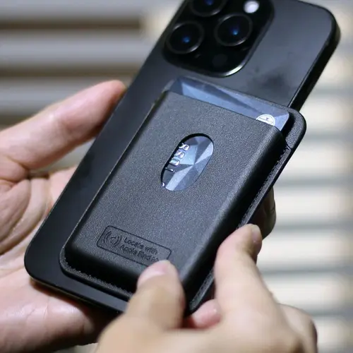 Imagen 2 del producto La billetera magsafe encuentra mi etiqueta incorporada del rastreador de billetera de mi ubicación para iPhone 12/13/14/15/16/17 con recargable inalámbrico