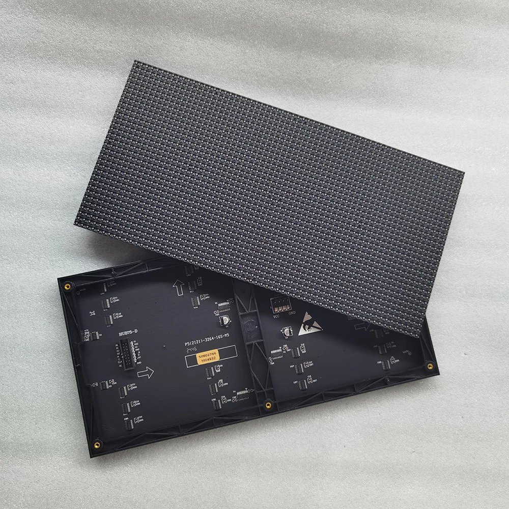 

HD P5 SMD пиксель 64x32 точек Светодиодный модуль дисплея Внутренняя светодиодная панель 320x160 мм